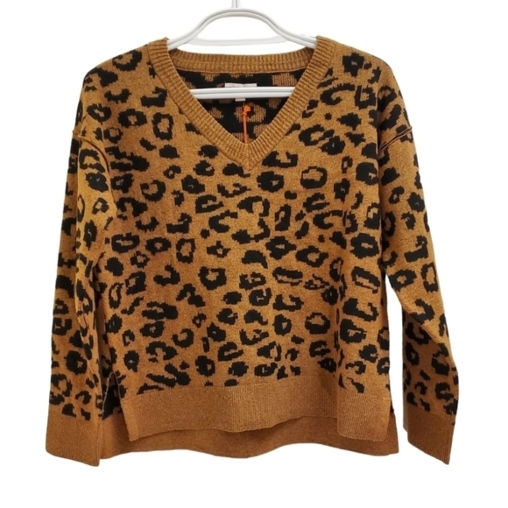Knox RoseV-Neck Pullover Sweater